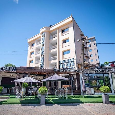 Villa Magnum Дуала Экстерьер фото