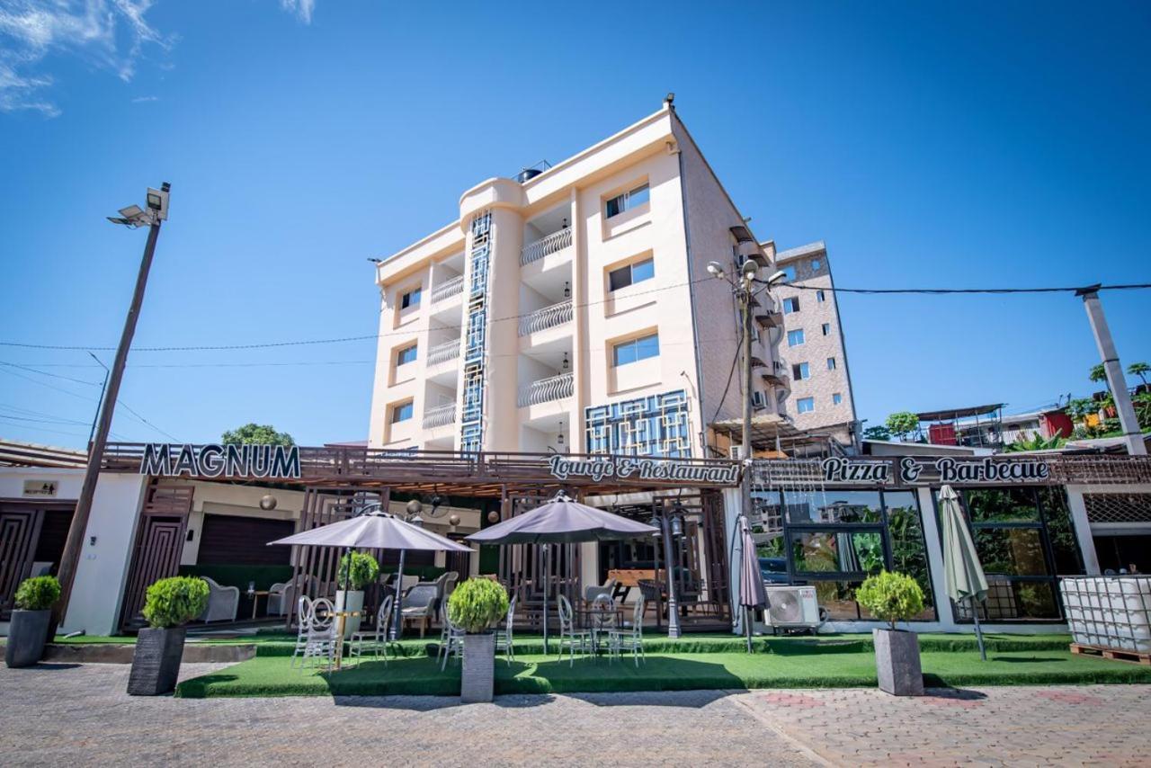 Villa Magnum Дуала Экстерьер фото