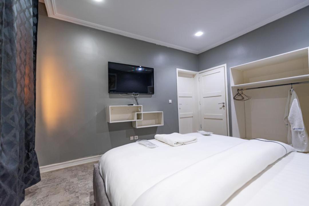 Villa Magnum Дуала Экстерьер фото
